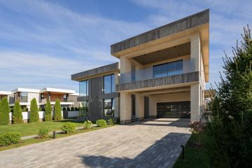 Современный дом 940 кв.м с панорамным остеклением и бассейном - 102975