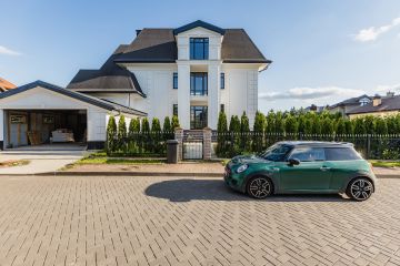 Дом в классическом стиле без отделки - 103228