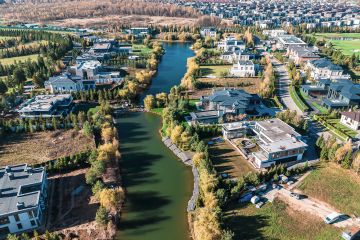 Agalarov Estate - 10515 Agalarov Estate - 10515