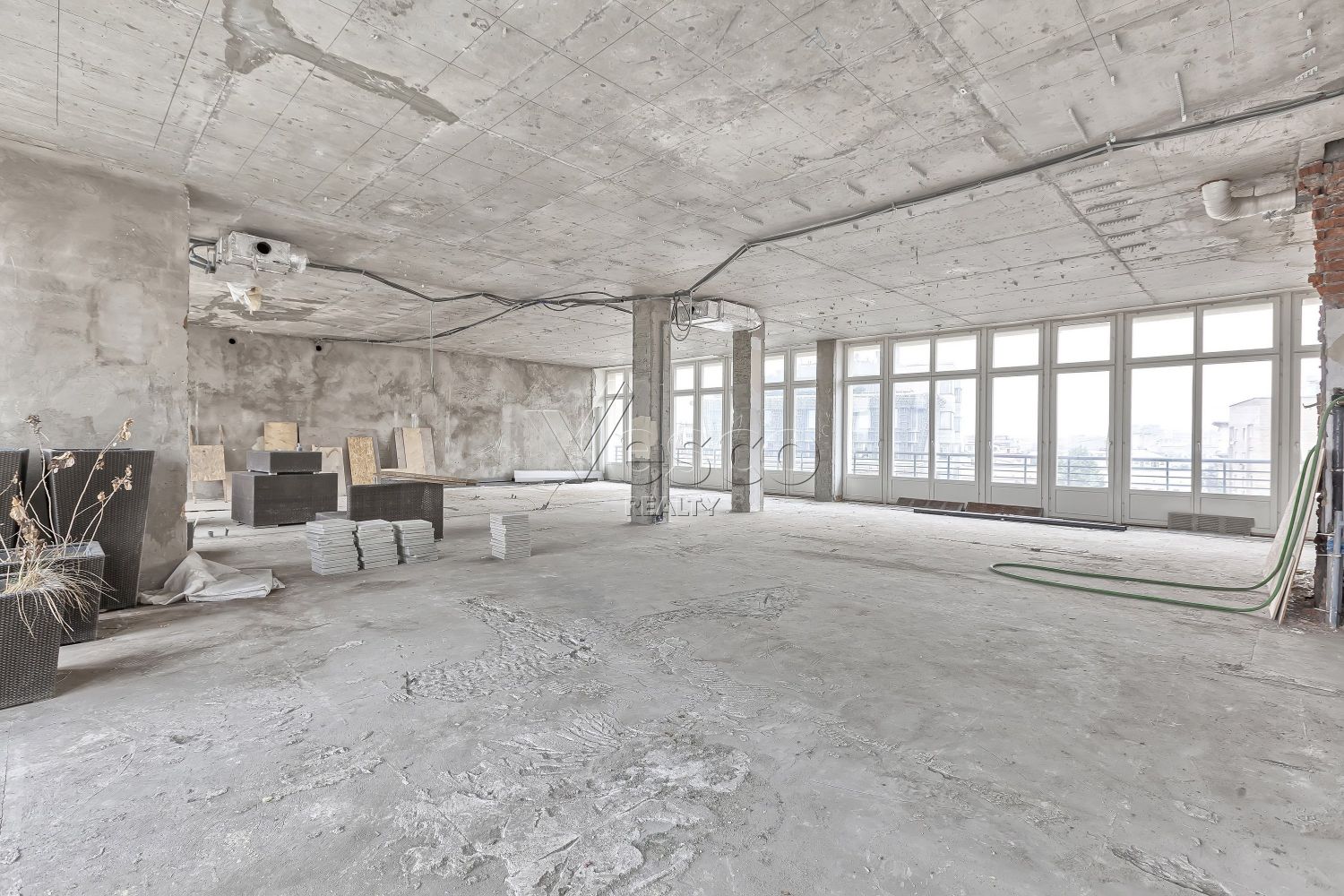 Пентхаус с террасой площадью 245.6 м²
