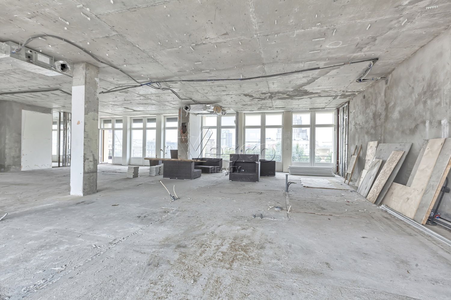Пентхаус с террасой площадью 245.6 м²