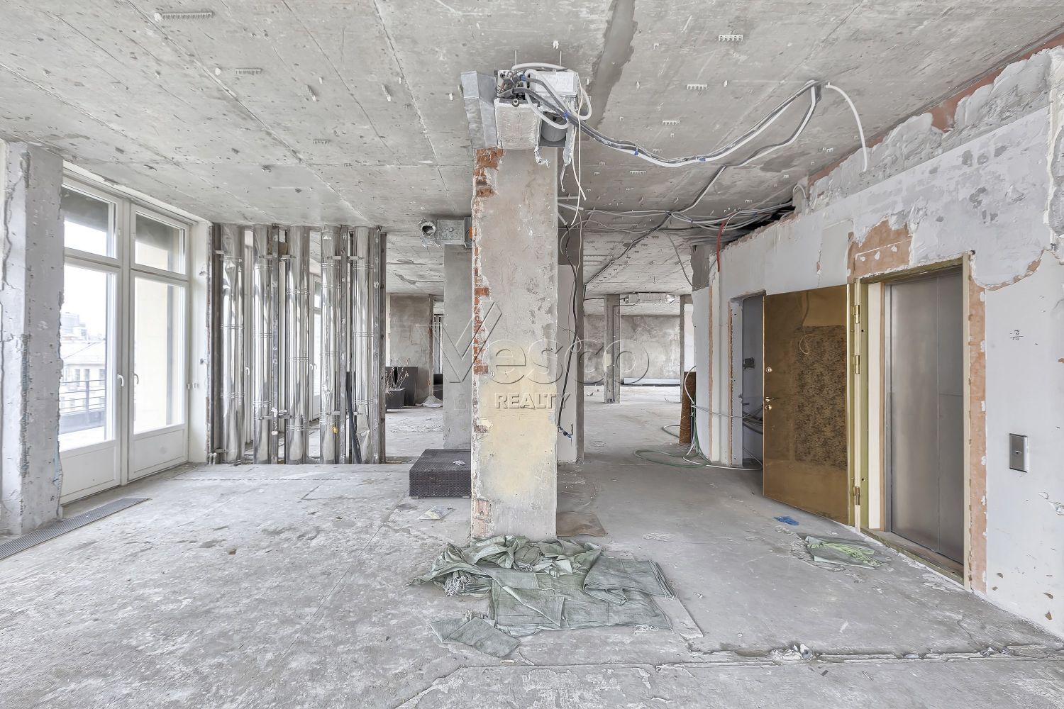 Пентхаус с террасой площадью 245.6 м²