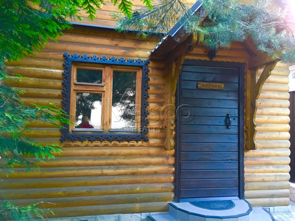 Коттедж под ключ на благоустроенном участке с баней