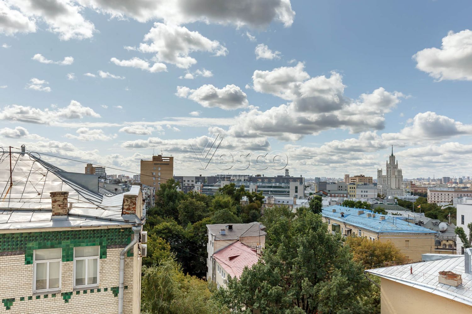 Квартира площадью 143 м²