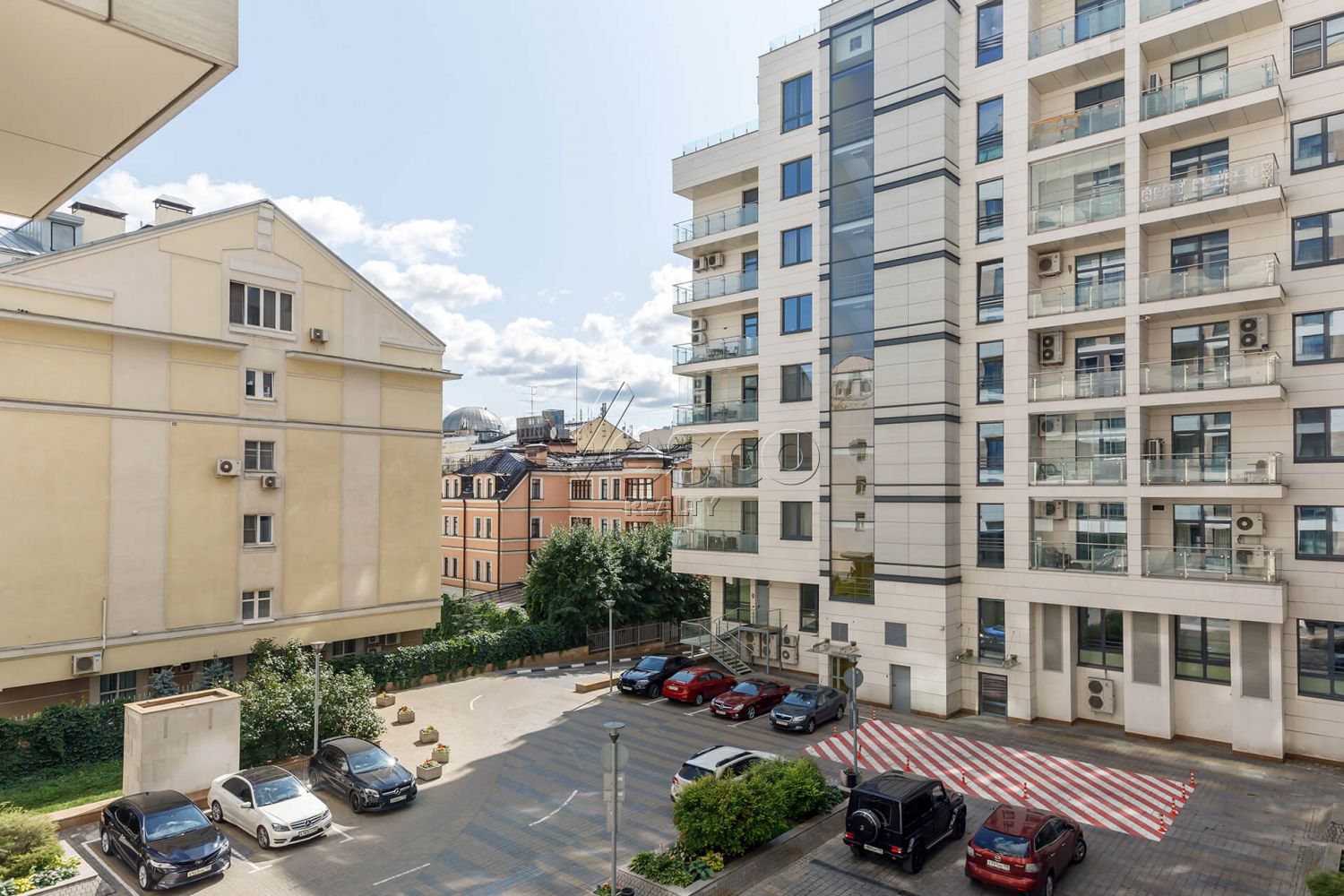 Квартира площадью 156 м²