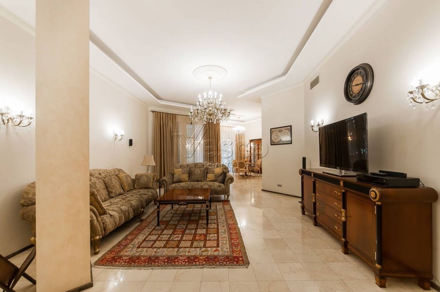 Квартира площадью 195.9 м²