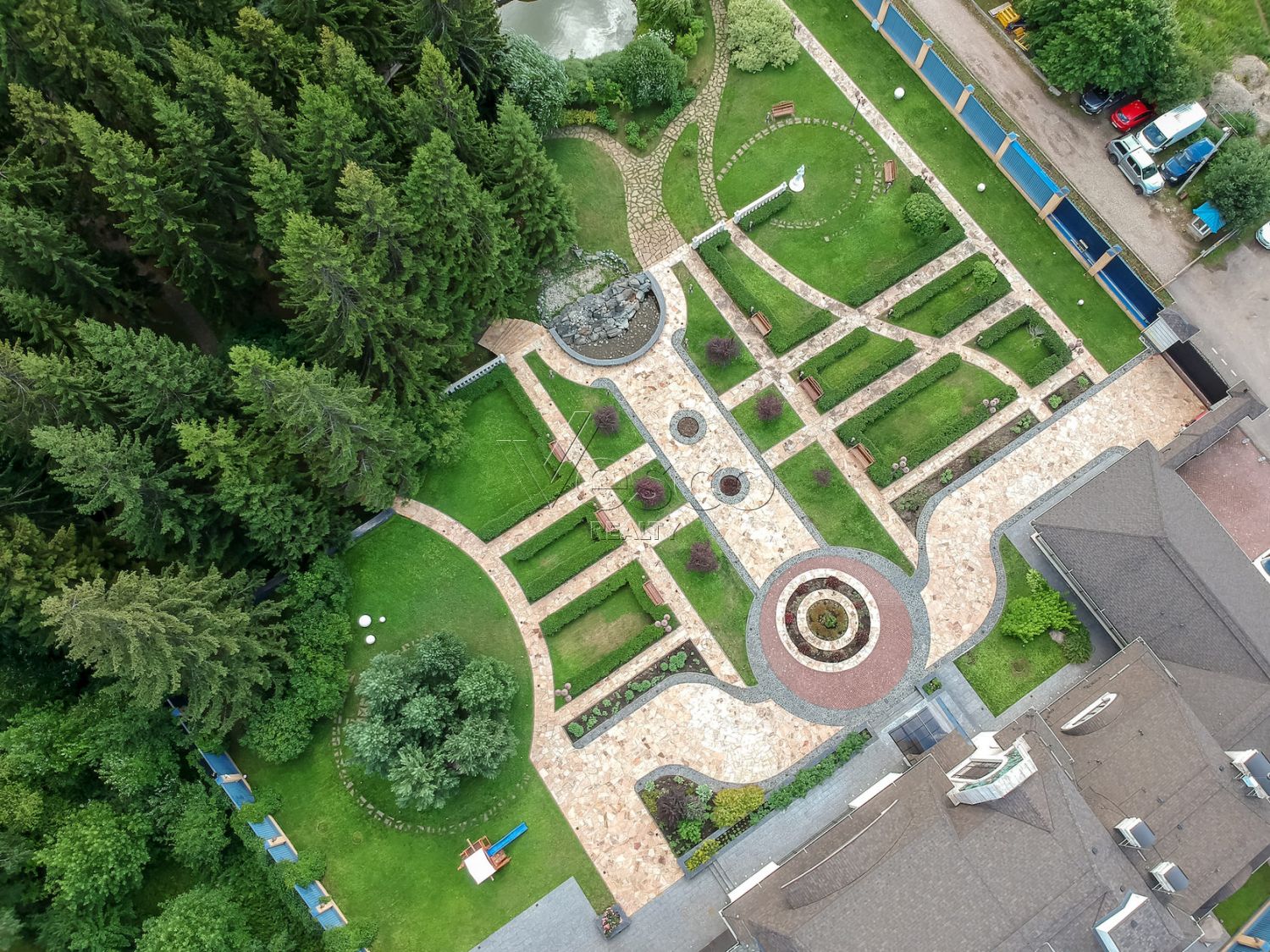 Загородное поместье в стиле Модерн