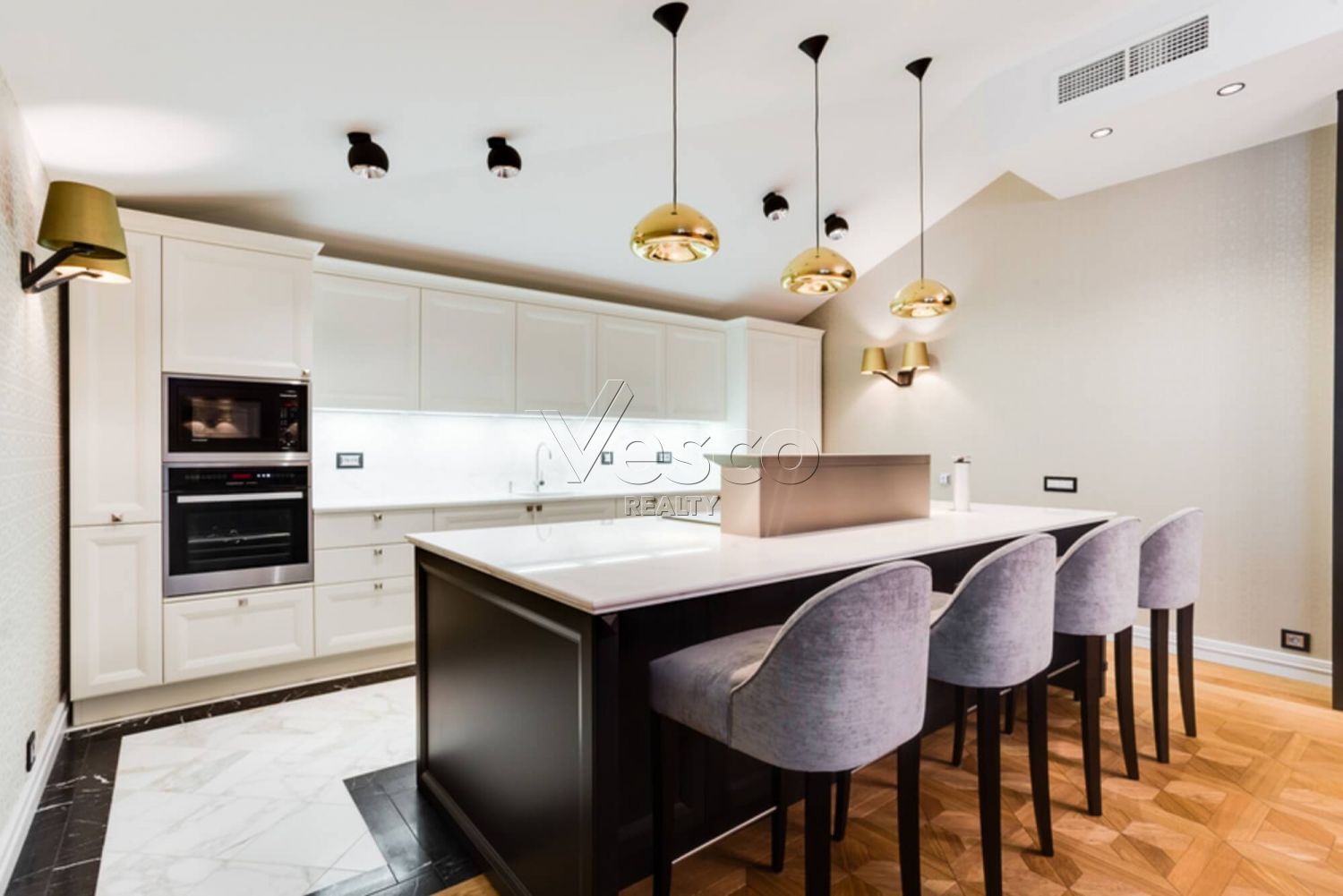 Квартира площадью 239.4 м²