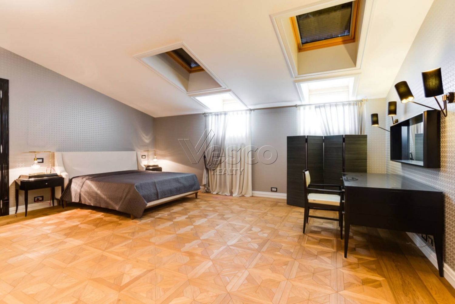 Квартира площадью 239.4 м²
