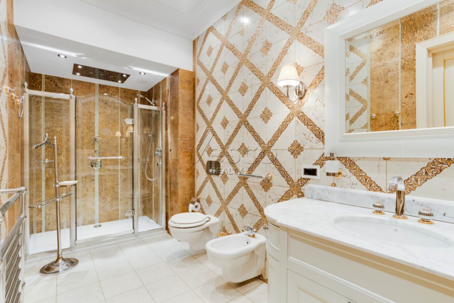 Квартира площадью 239.4 м²