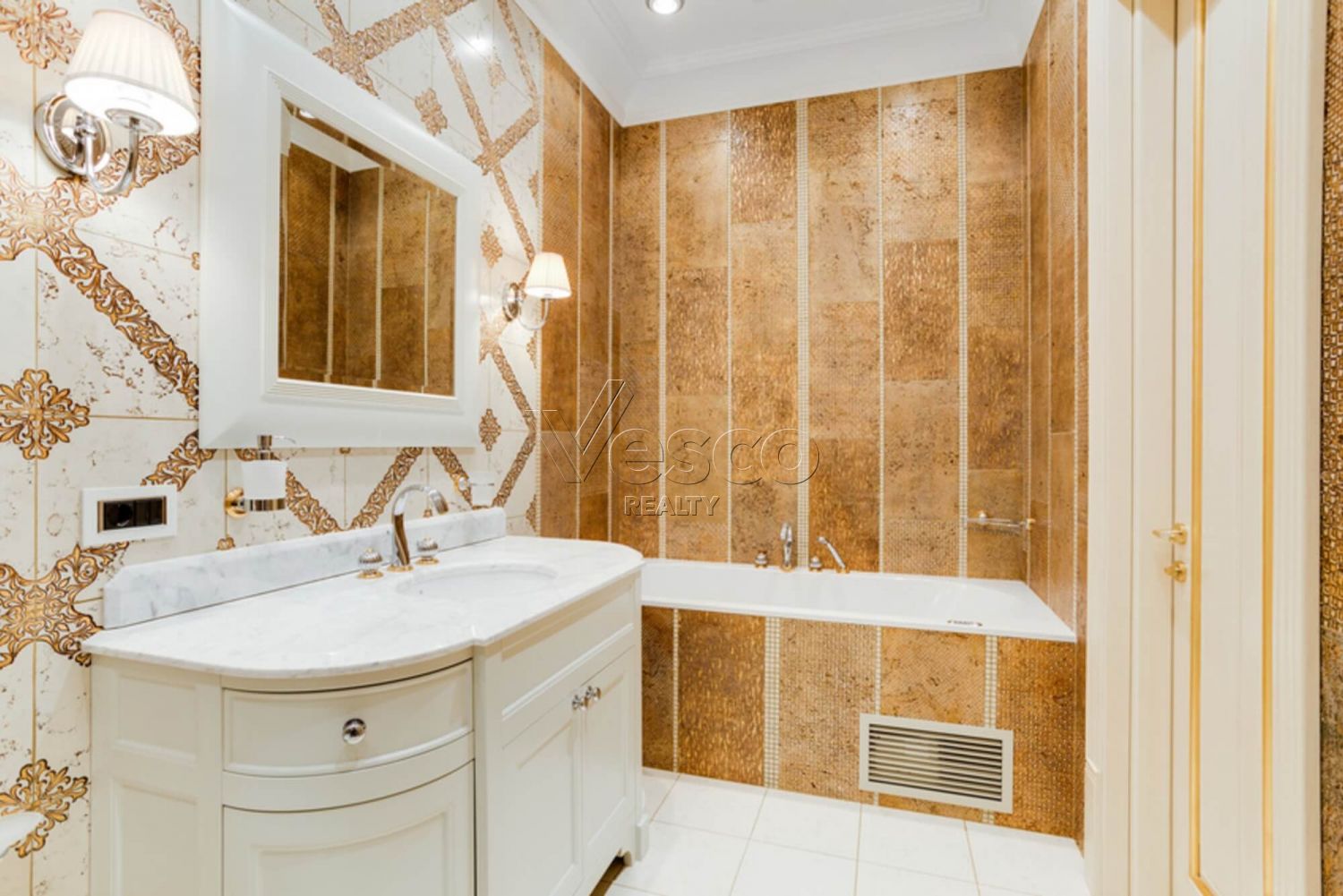 Квартира площадью 239.4 м²