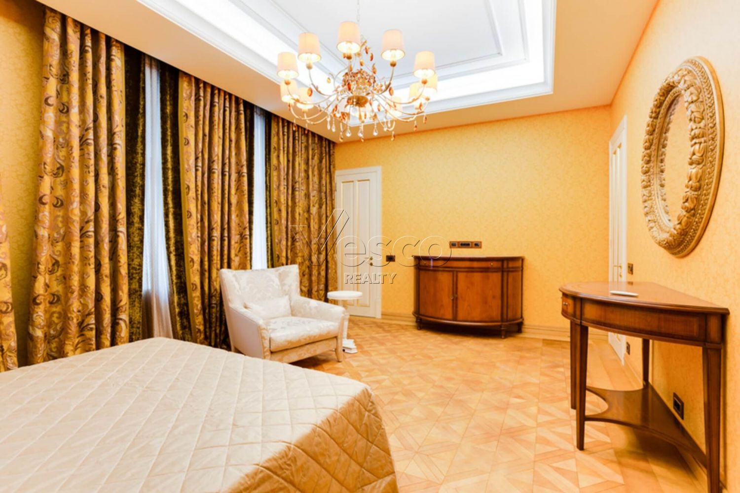 Квартира площадью 239.4 м²