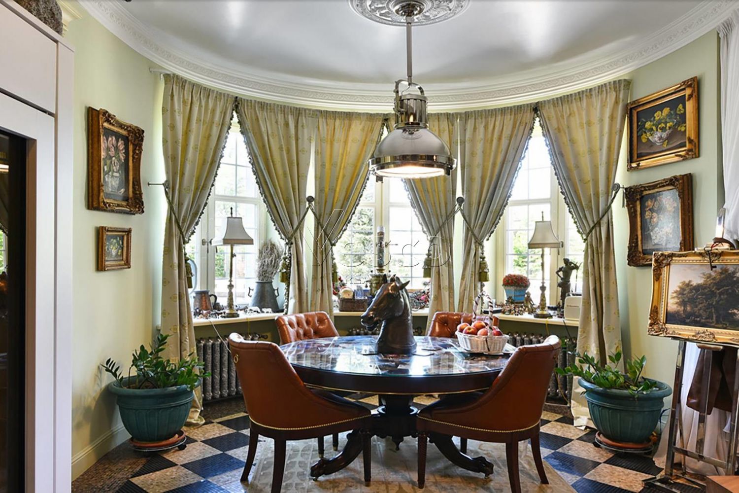 Изысканный особняк в английском стиле