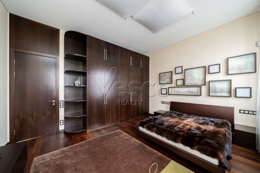 Квартира площадью 131.4 м²