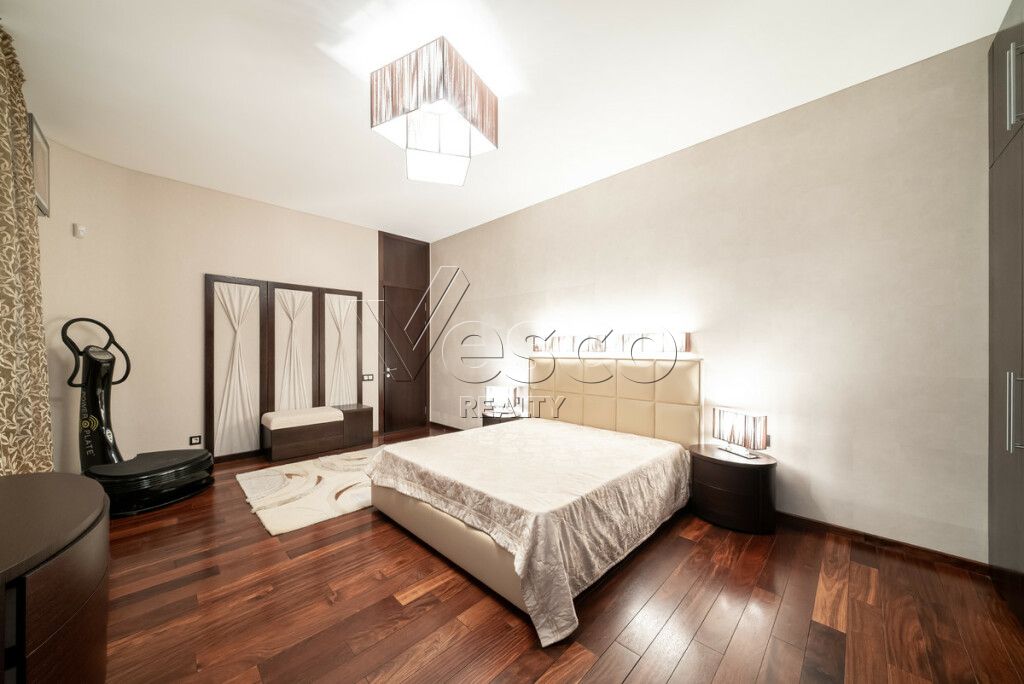 Квартира площадью 131.4 м²