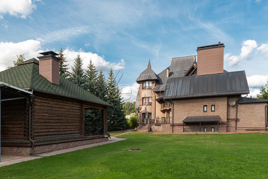 Загородный дом в поселке Сареево-39
