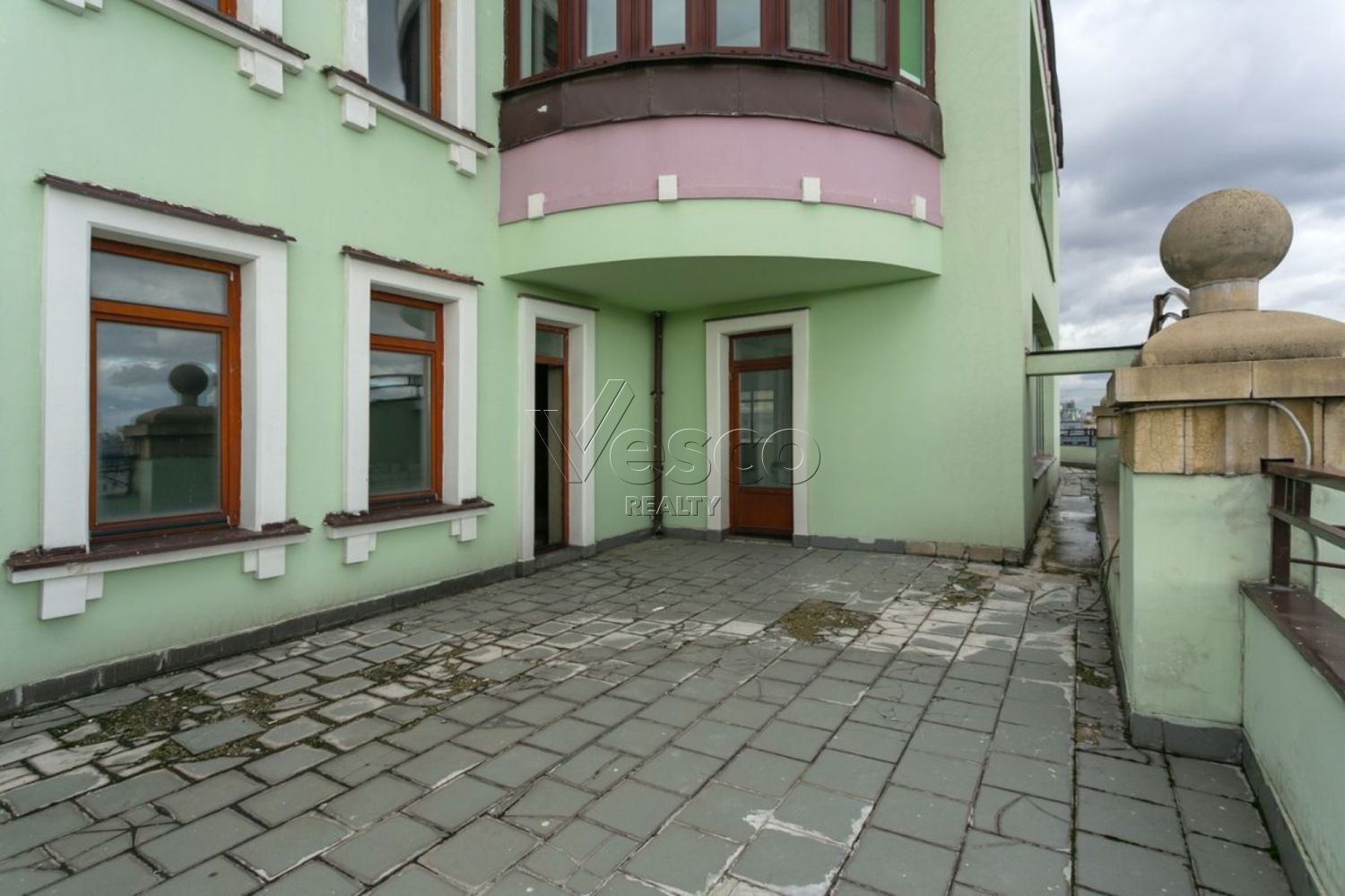 Пентхаус с террасой площадью 300 м²