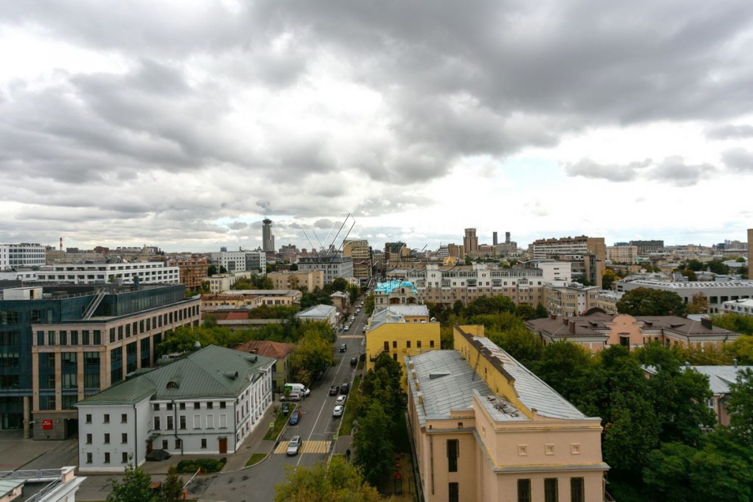 Пентхаус с террасой площадью 300 м²