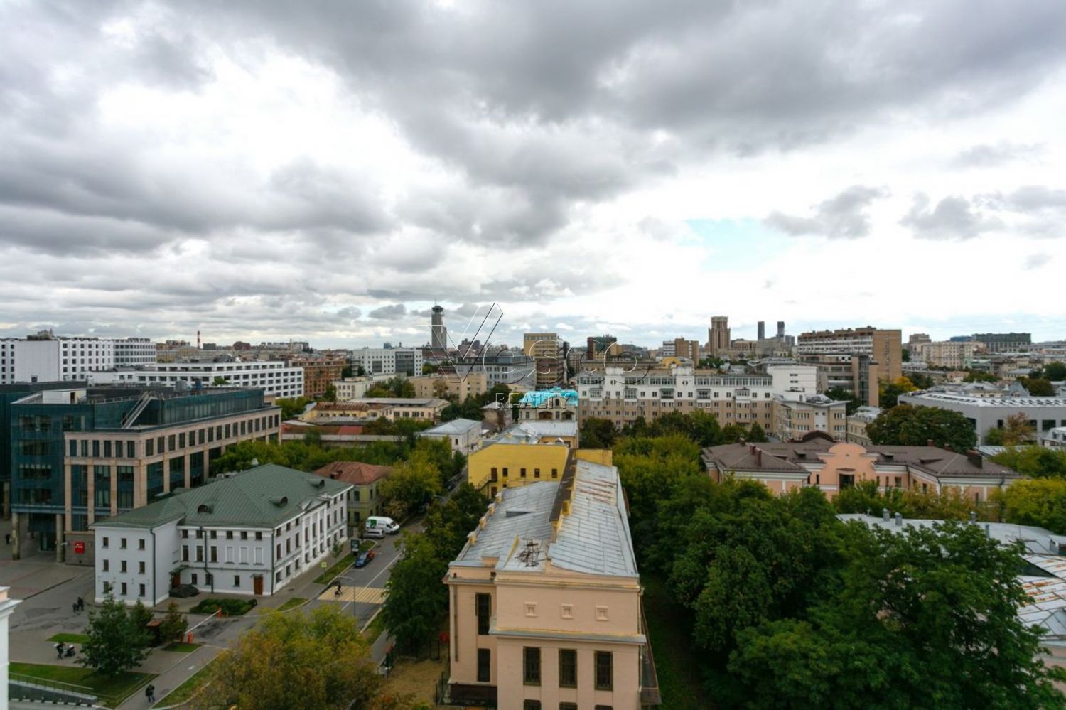 Пентхаус с террасой площадью 300 м²