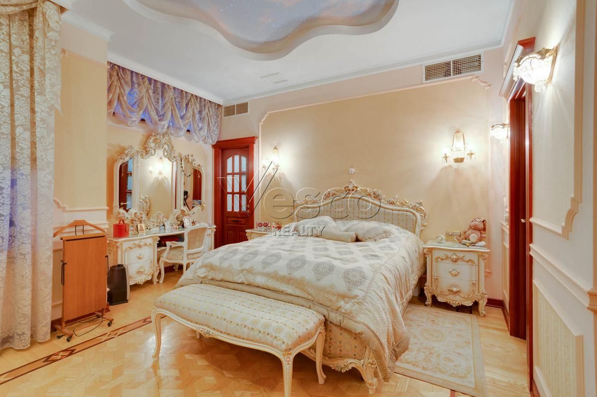 Квартира с террасой площадью 415 м²