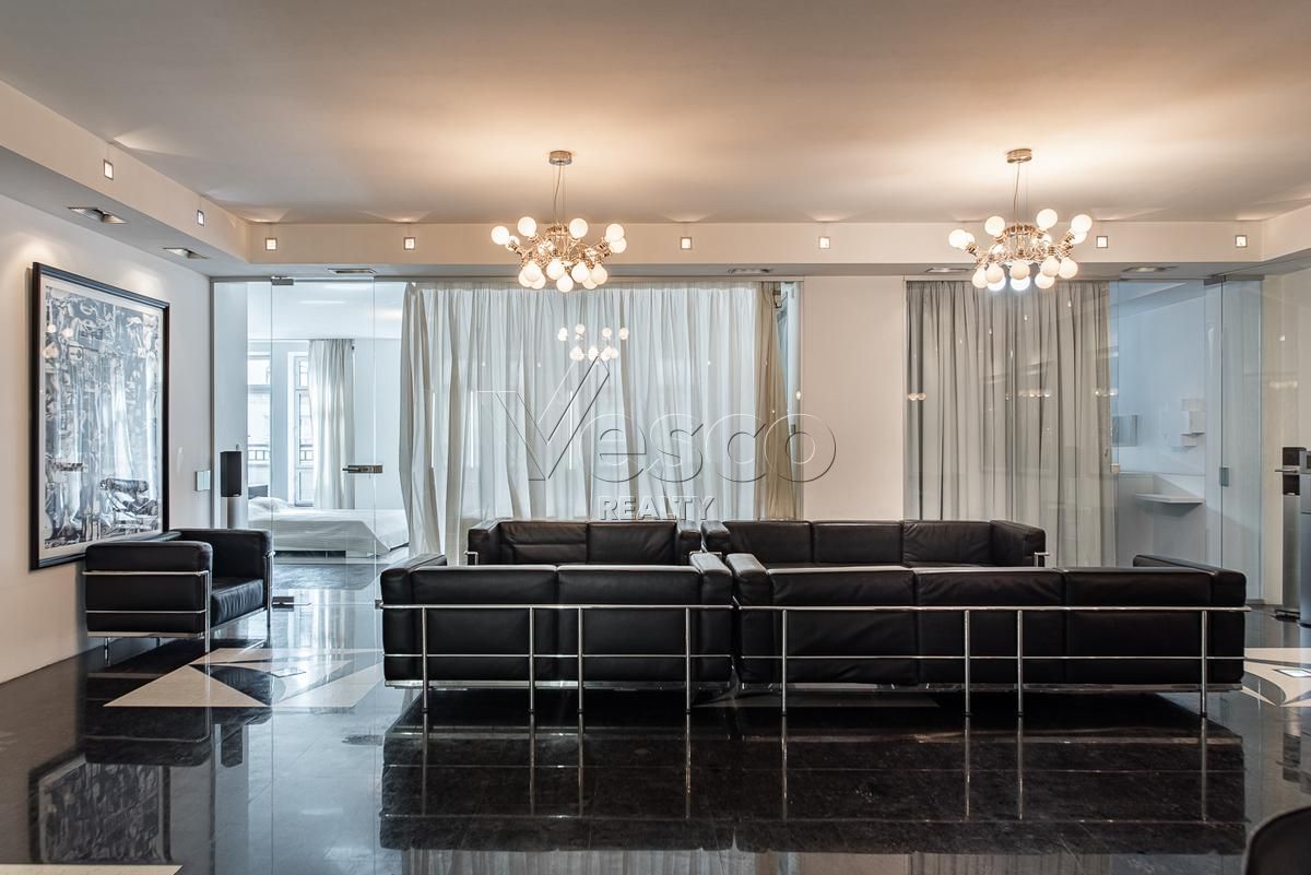 Квартира площадью 200 м²