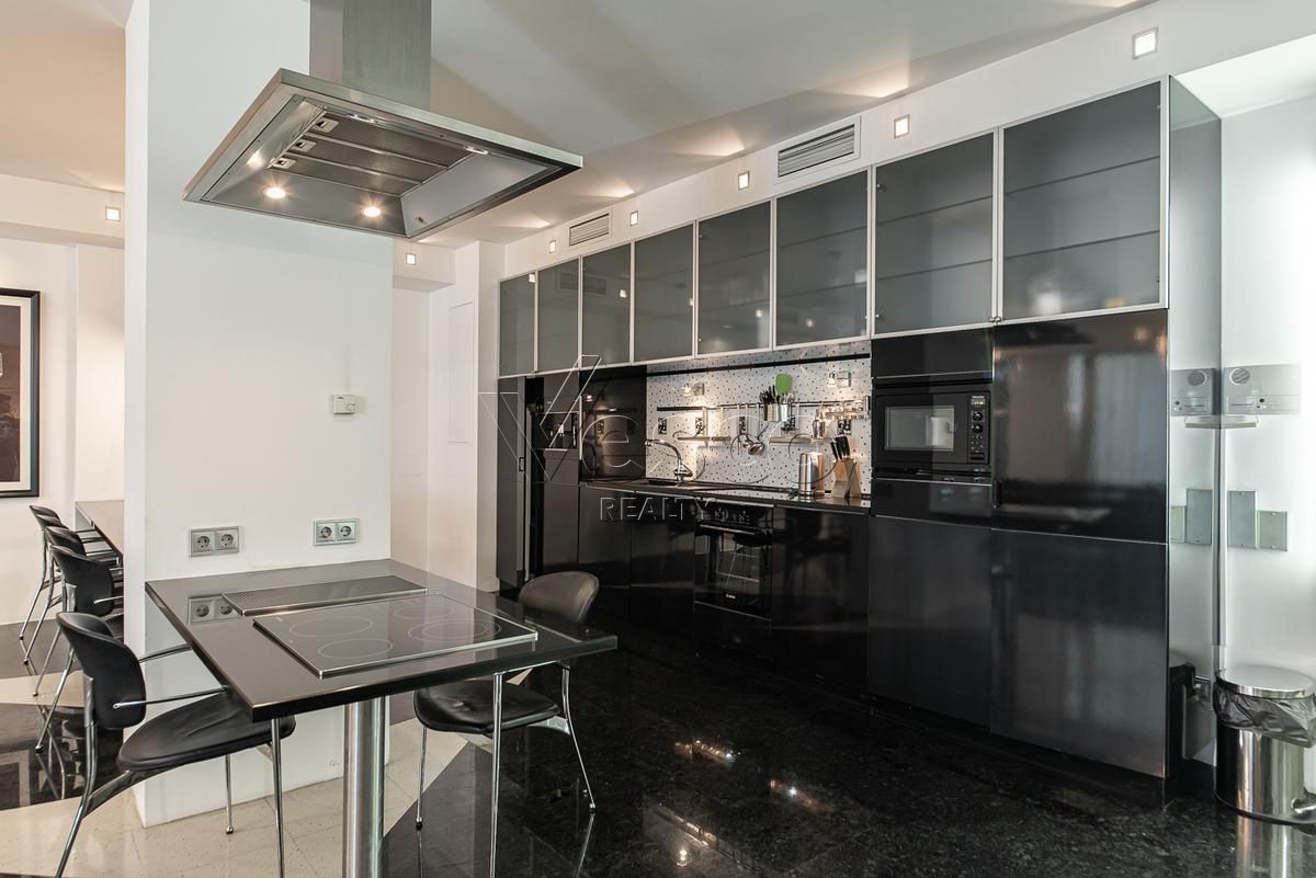 Квартира площадью 200 м²