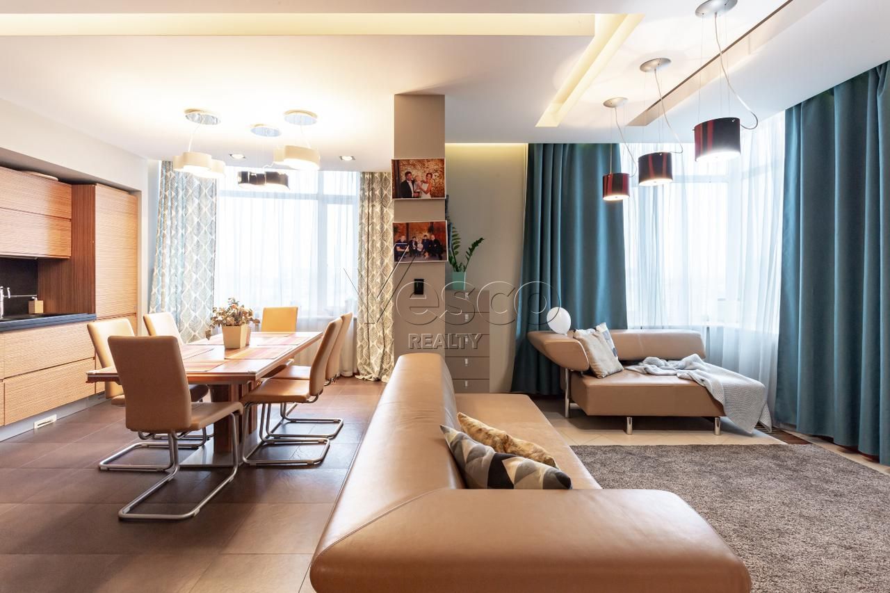 Пентхаус с террасой площадью 345.8 м²