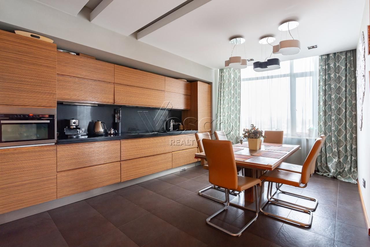 Пентхаус с террасой площадью 345.8 м²