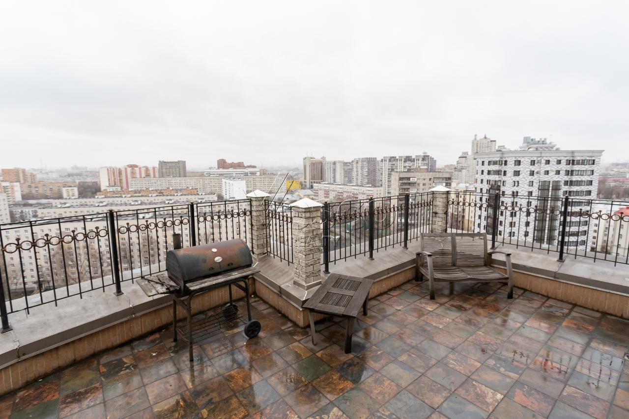 Пентхаус с террасой площадью 345.8 м²