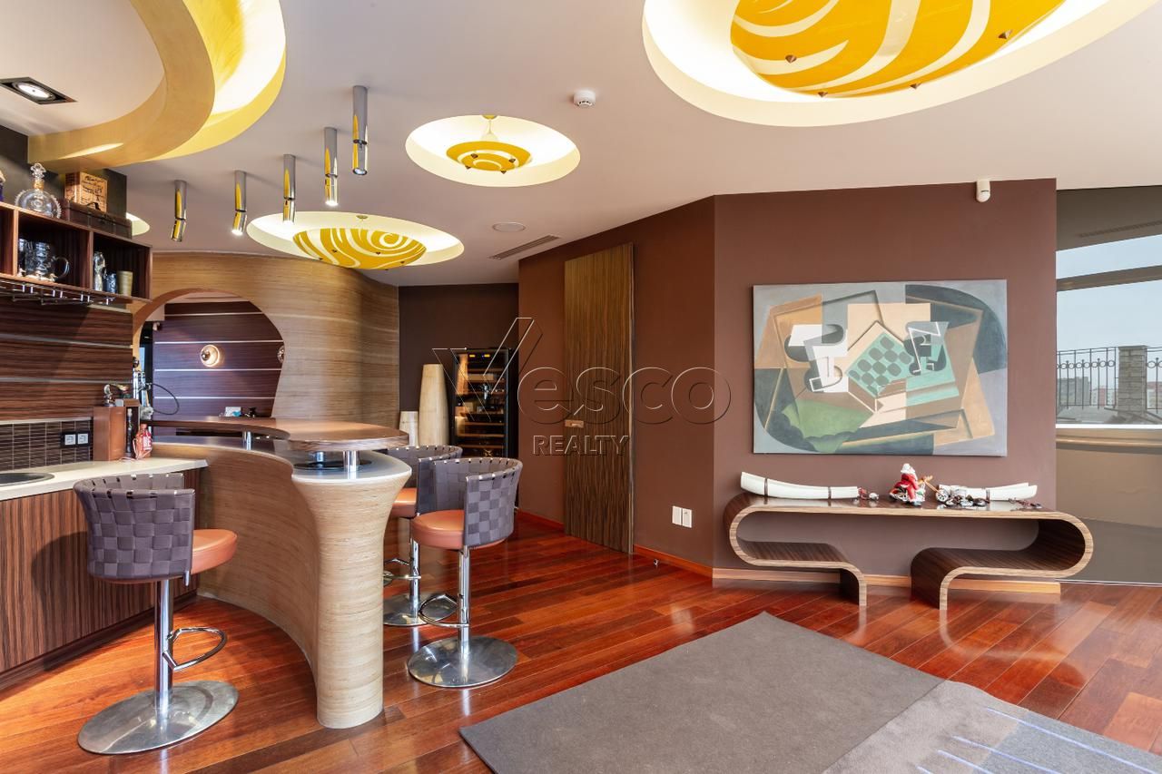 Пентхаус с террасой площадью 345.8 м²