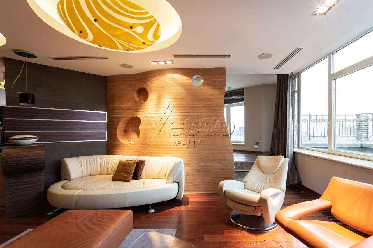 Пентхаус с террасой площадью 345.8 м²