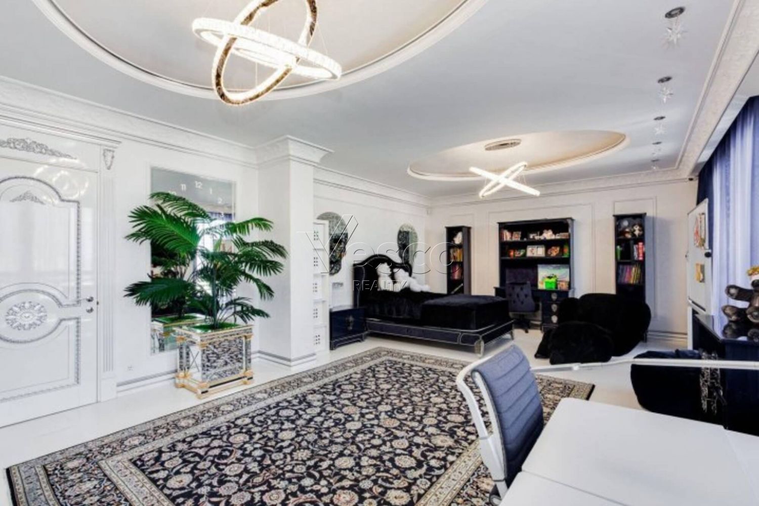 Квартира площадью 721 м²