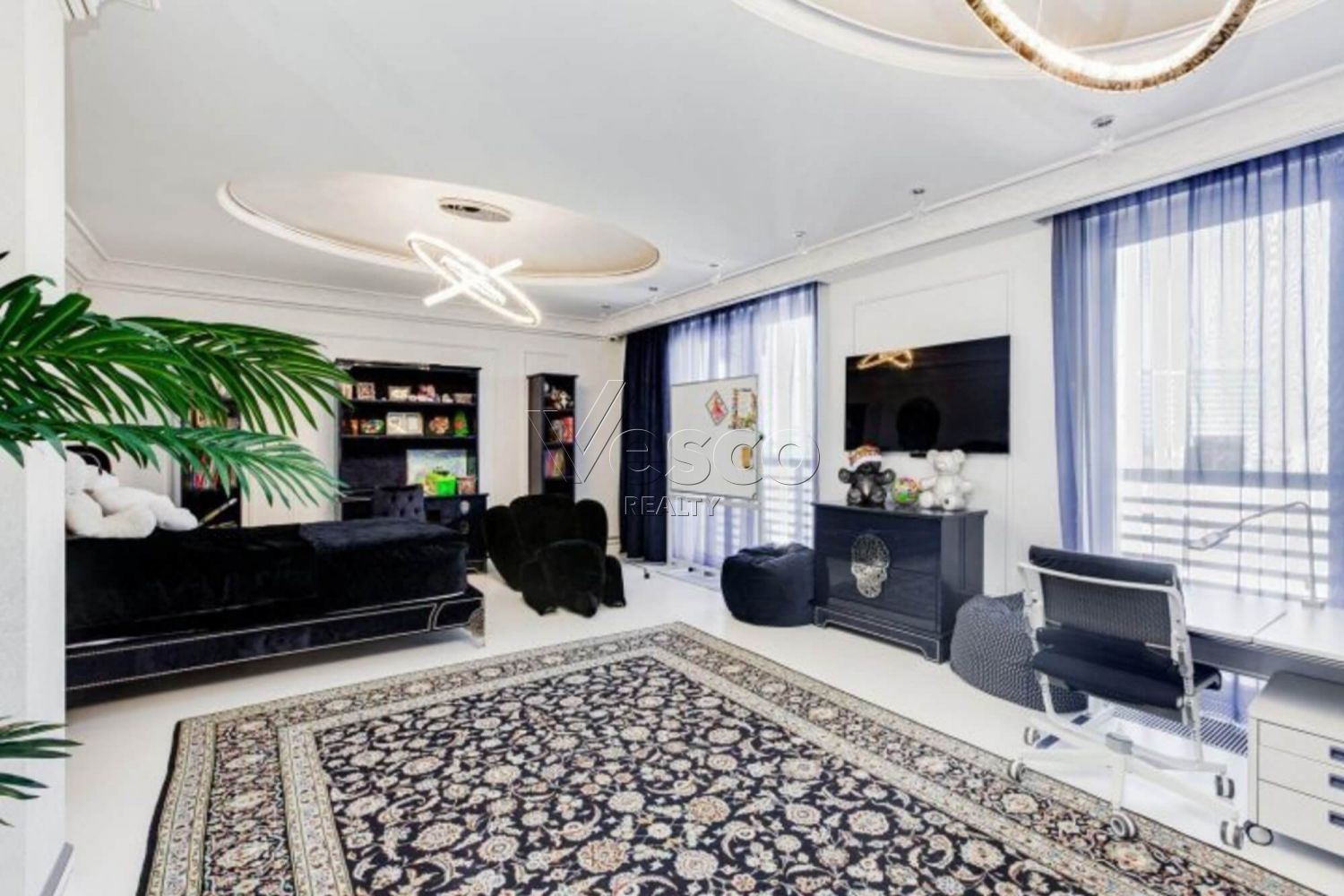Квартира площадью 721 м²