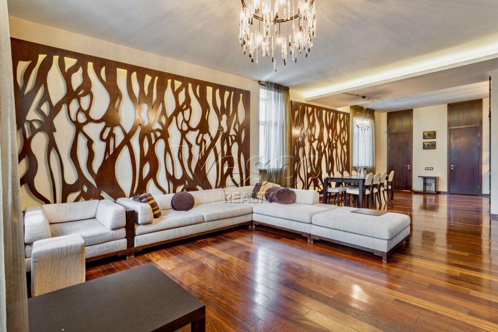 Квартира площадью 131.4 м²