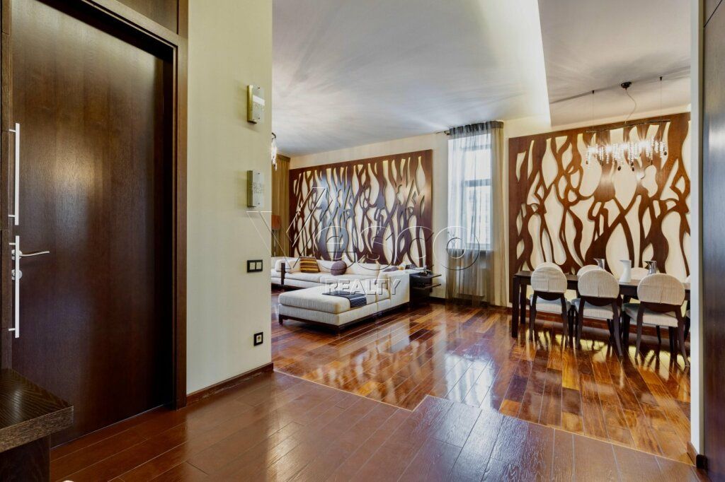 Квартира площадью 131.4 м²
