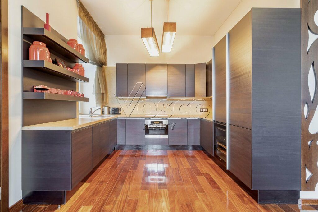 Квартира площадью 131.4 м²