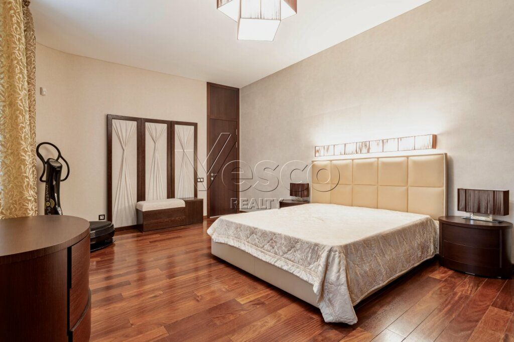 Квартира площадью 131.4 м²