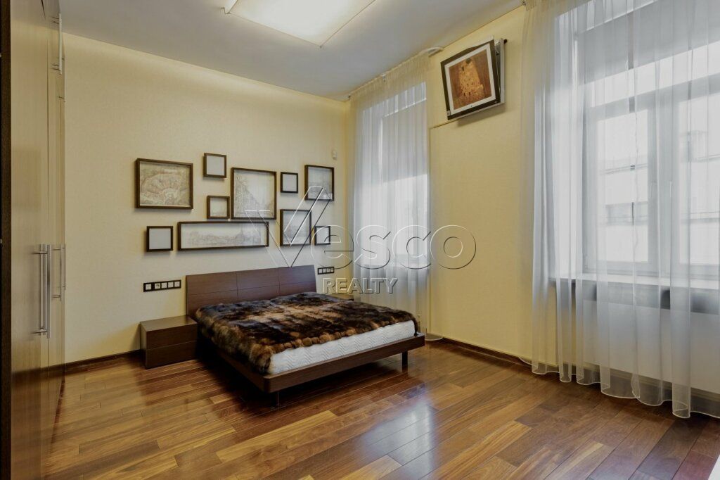Квартира площадью 131.4 м²