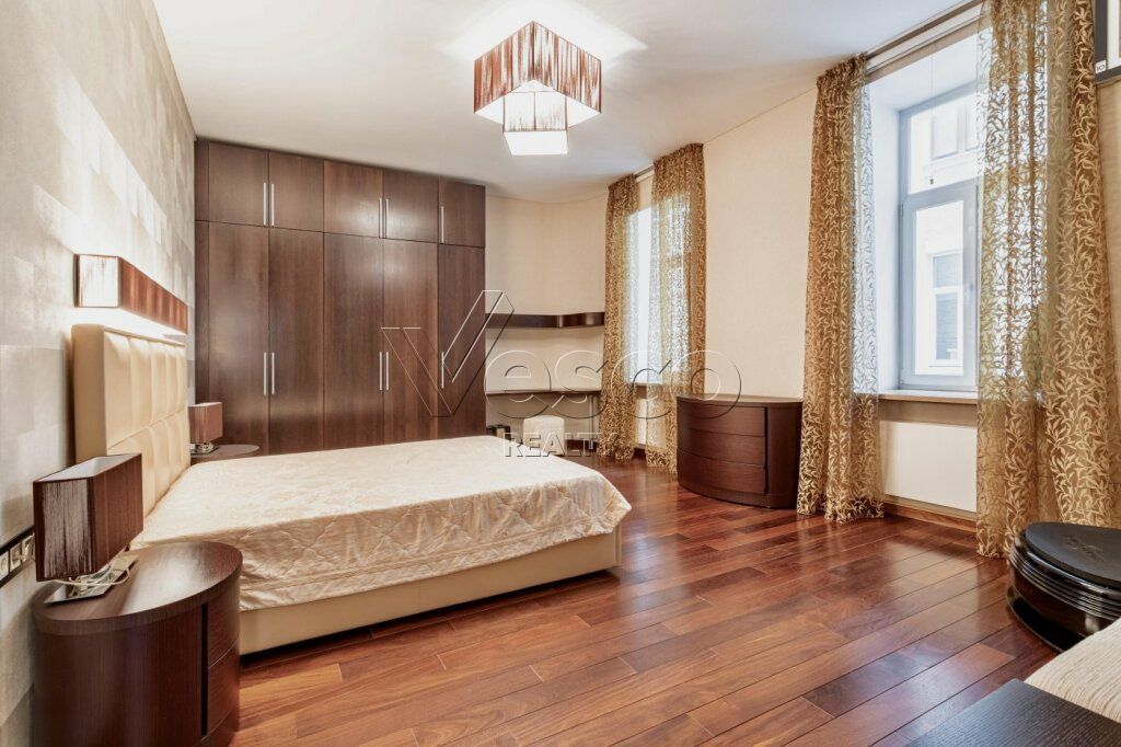 Квартира площадью 131.4 м²