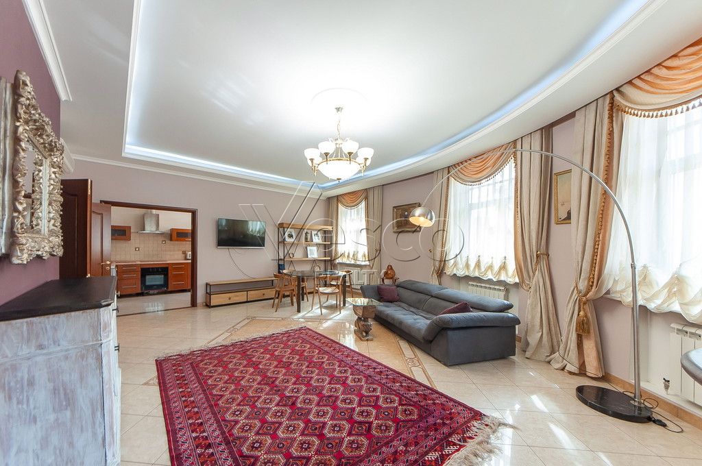 Апартаменты площадью 152.1 м²