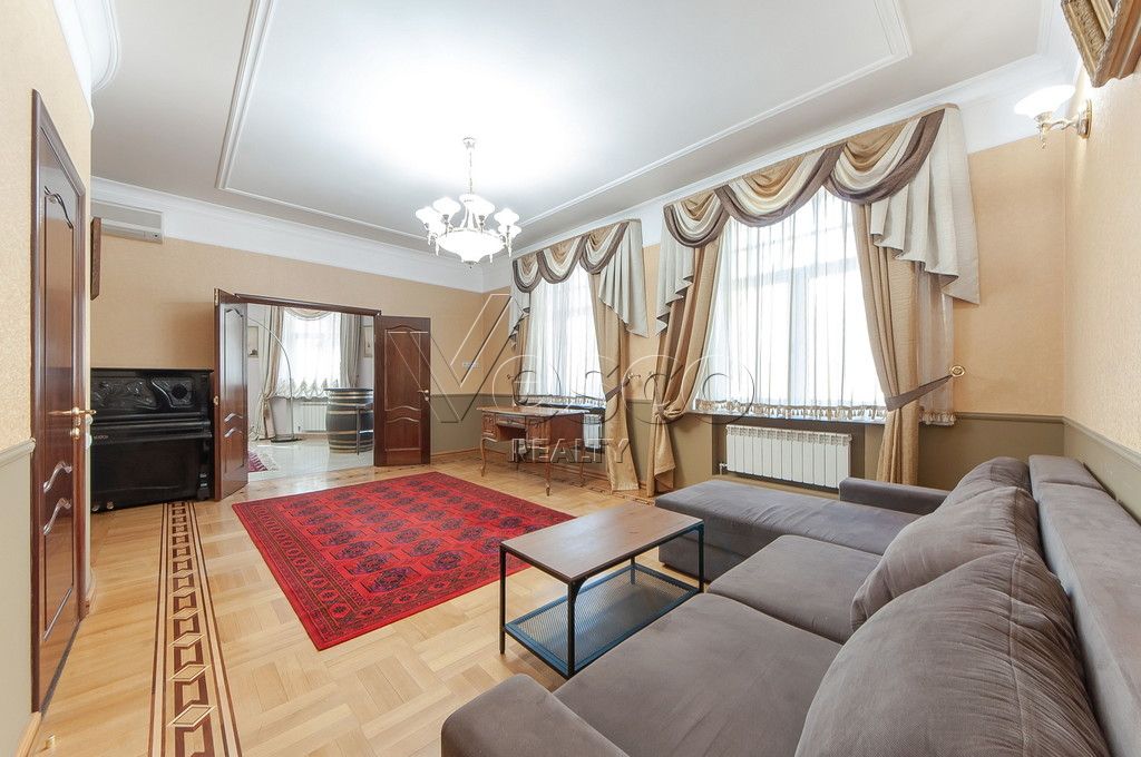 Апартаменты площадью 152.1 м²