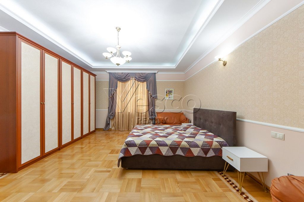 Апартаменты площадью 152.1 м²