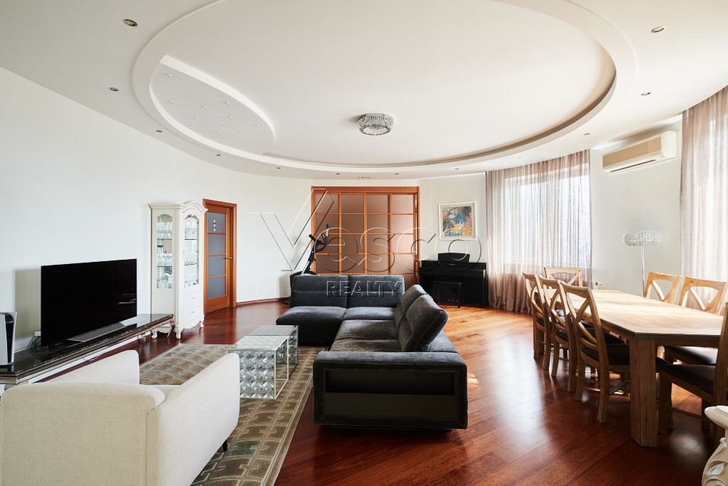 Квартира площадью 166.3 м²