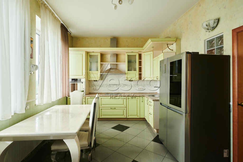 Квартира площадью 166.3 м²
