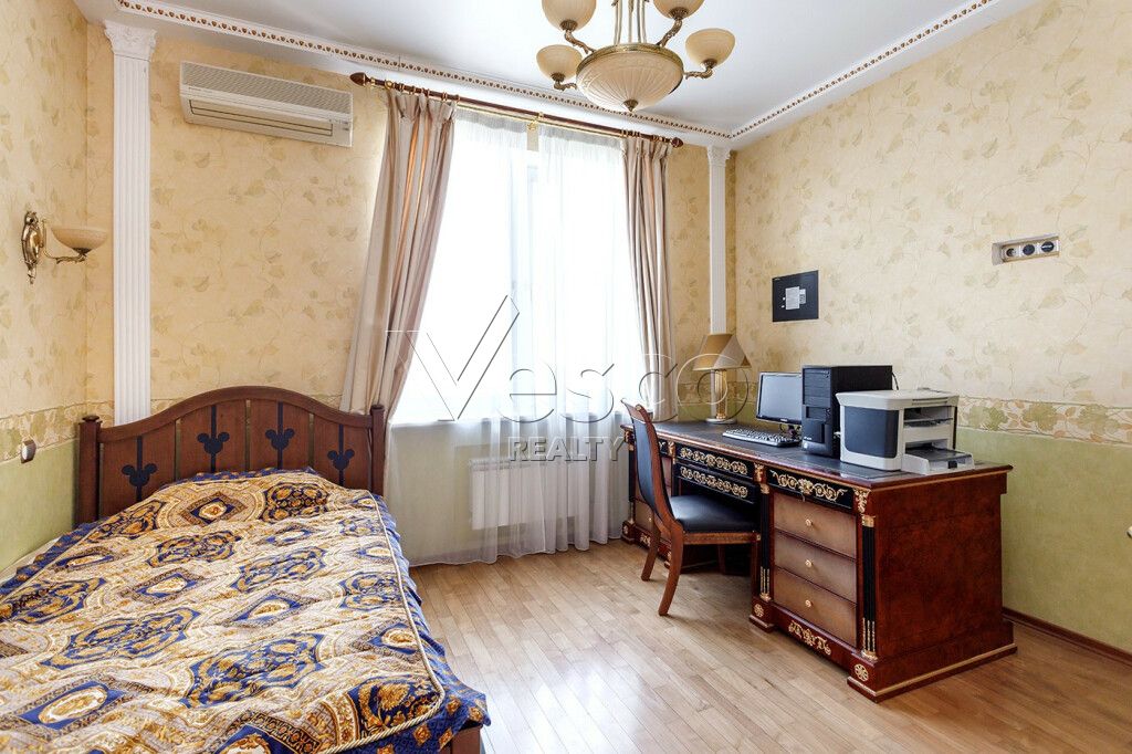 Квартира площадью 124 м²
