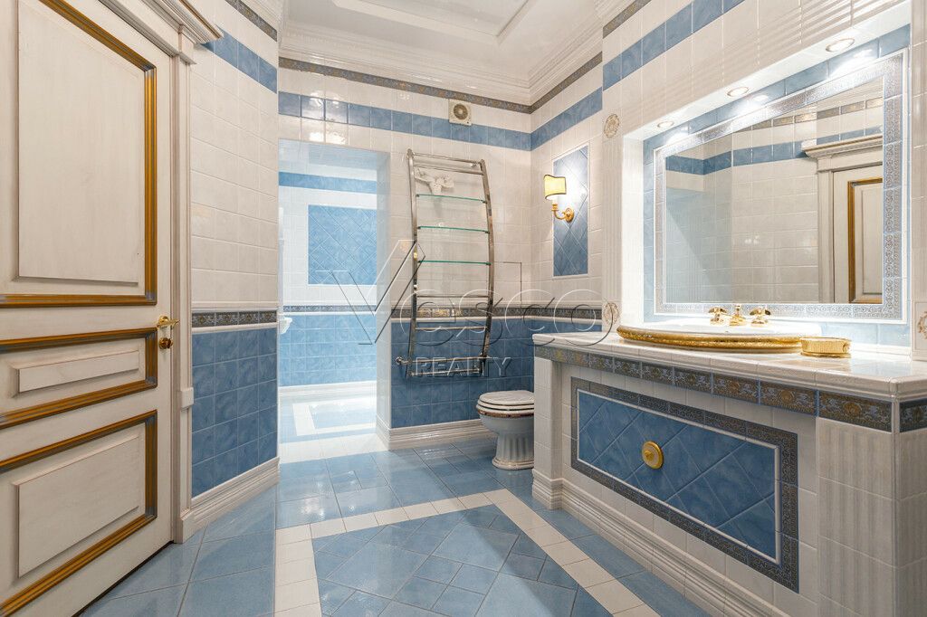 Квартира площадью 124 м²