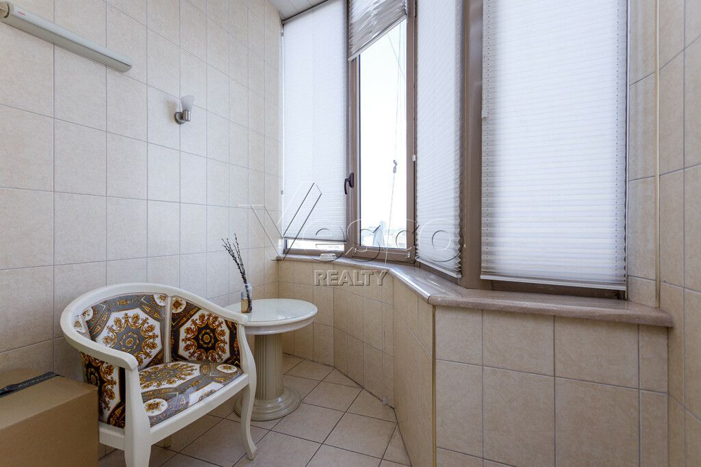 Квартира площадью 124 м²