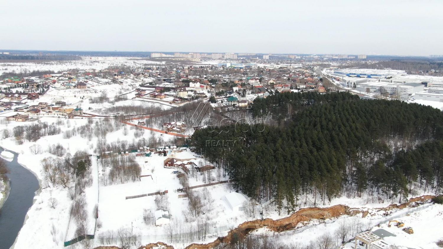 Земельный массив под строительство загородной усадьбы