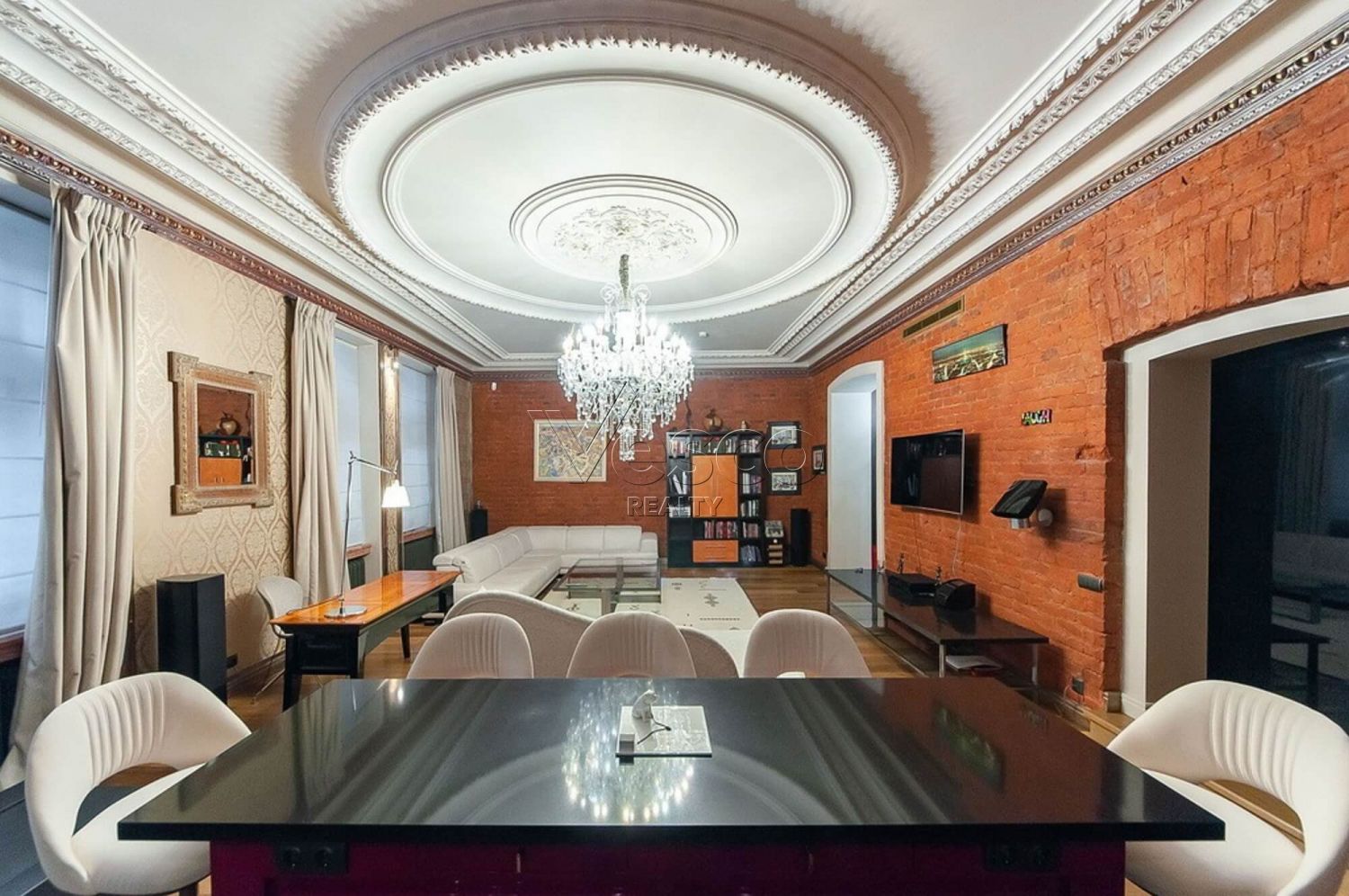 Квартира площадью 105 м²