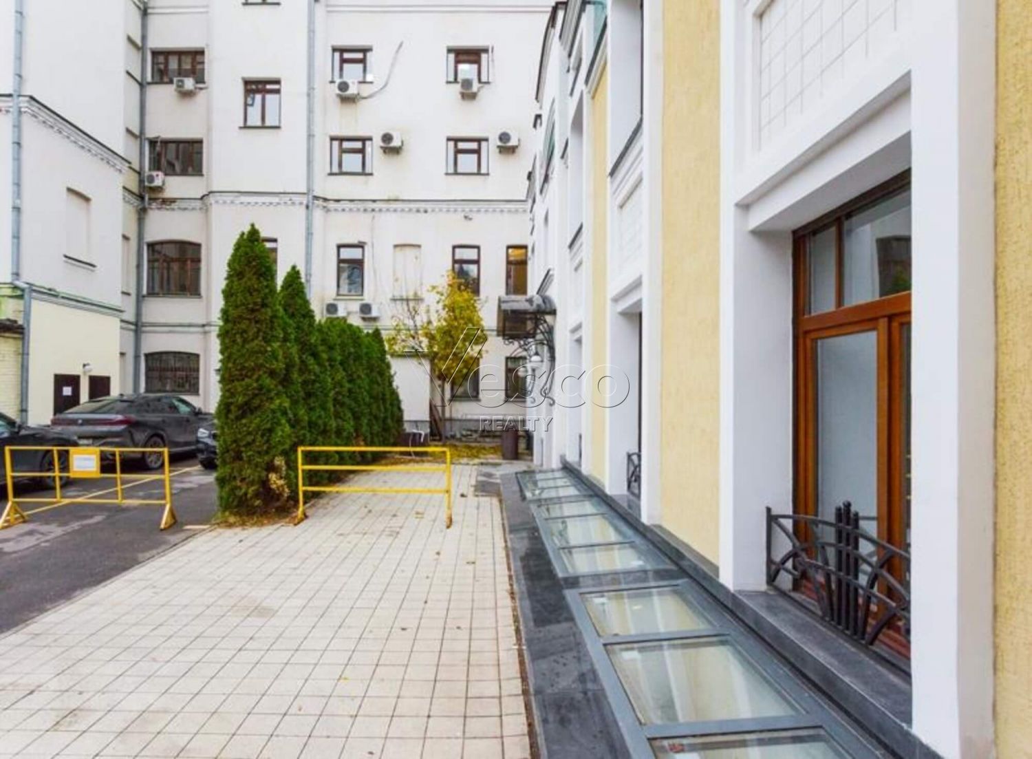 Особняк площадью 326.1 м²